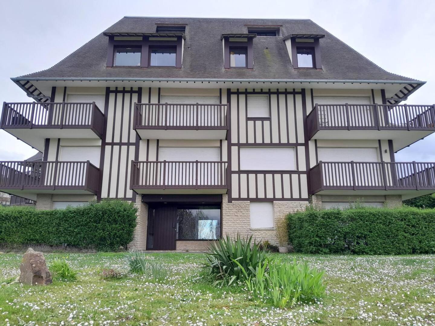 Appartement 45M2 - Proche Deauville - Vue Mer Bénerville-sur-Mer Exterior photo